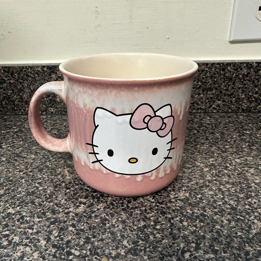 Hello Kitty Bow Reactive Glaze 20oz Ceramic Mug